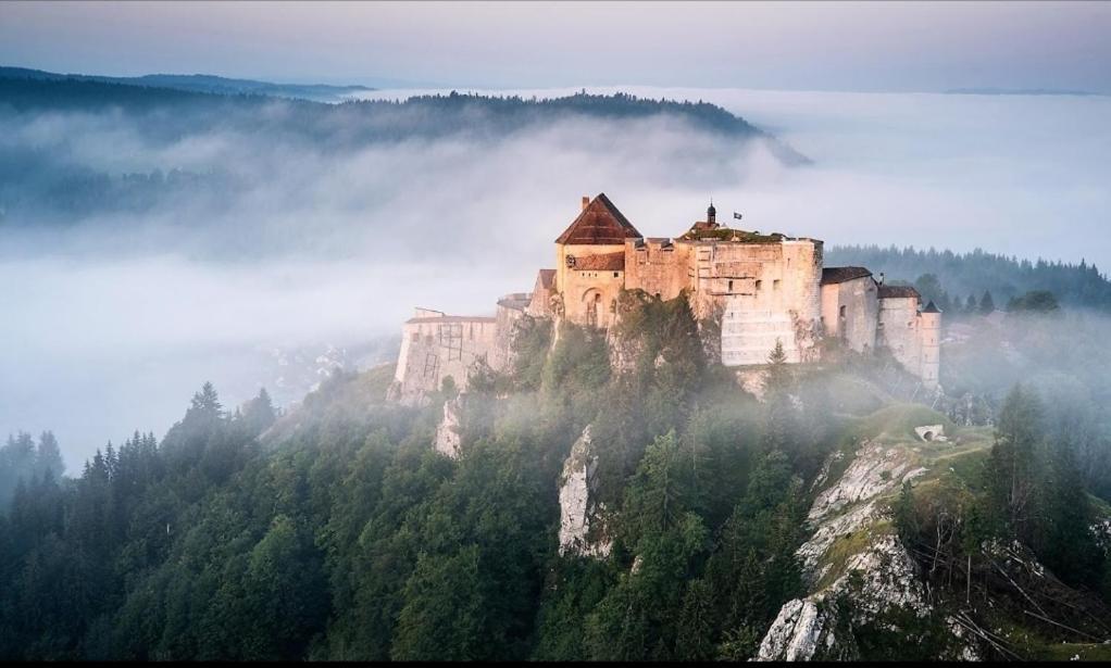 Gite Au Doubs Moment Vue Exceptionnelle Et Panoramique Arcon  Exterior foto